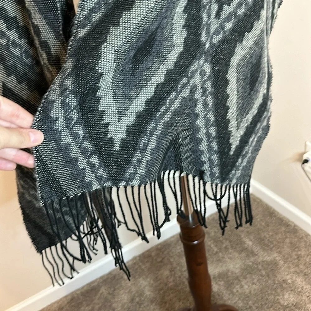 Morgan Taylor Scarf with Fringe Made in Italy